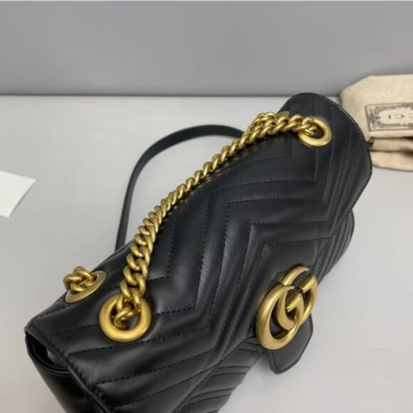 Gucci GG Marmont Black Shoulder Bag - Picture 2 of 8